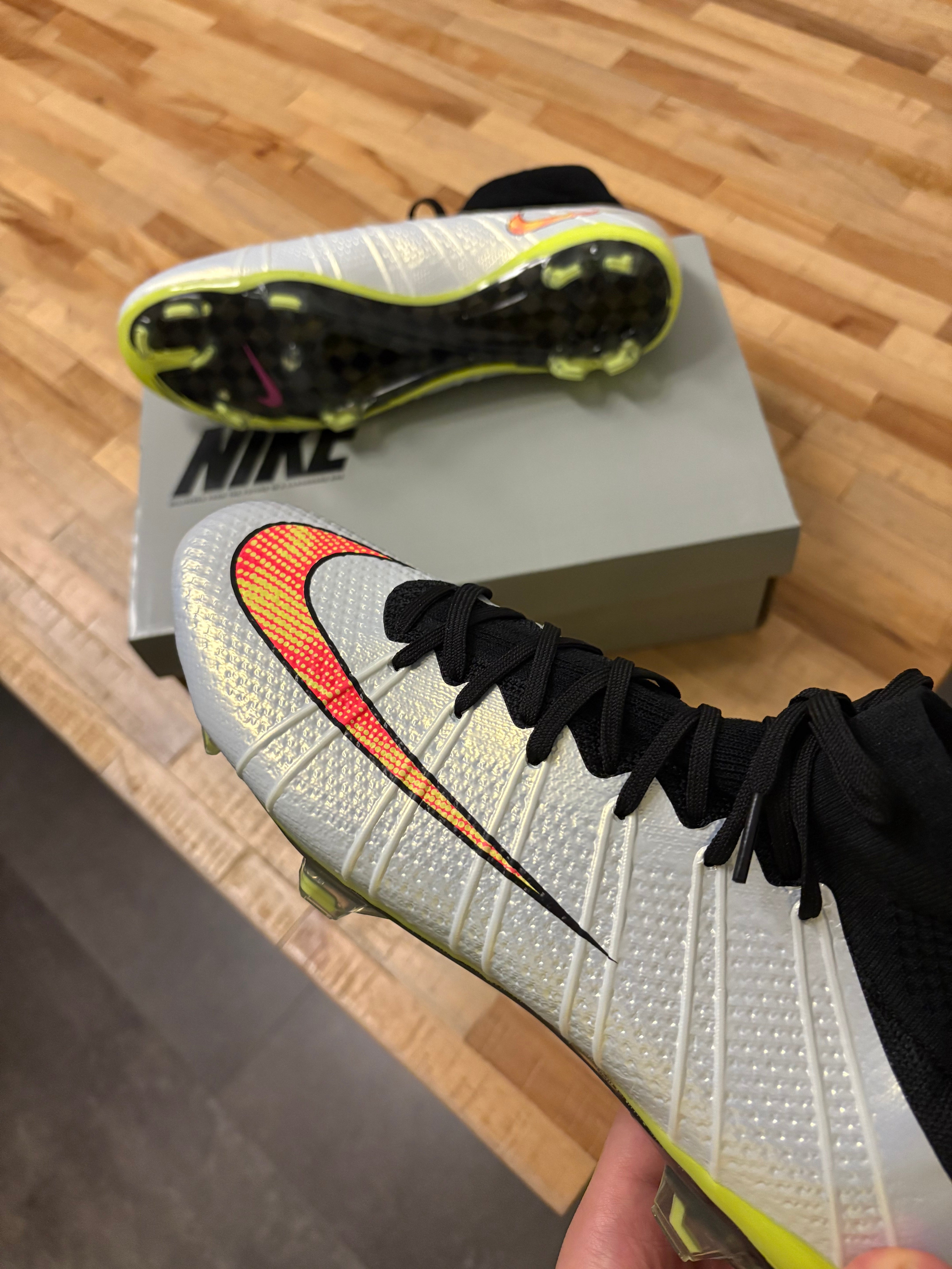 Nike Mercurial Superfly 4 White FG