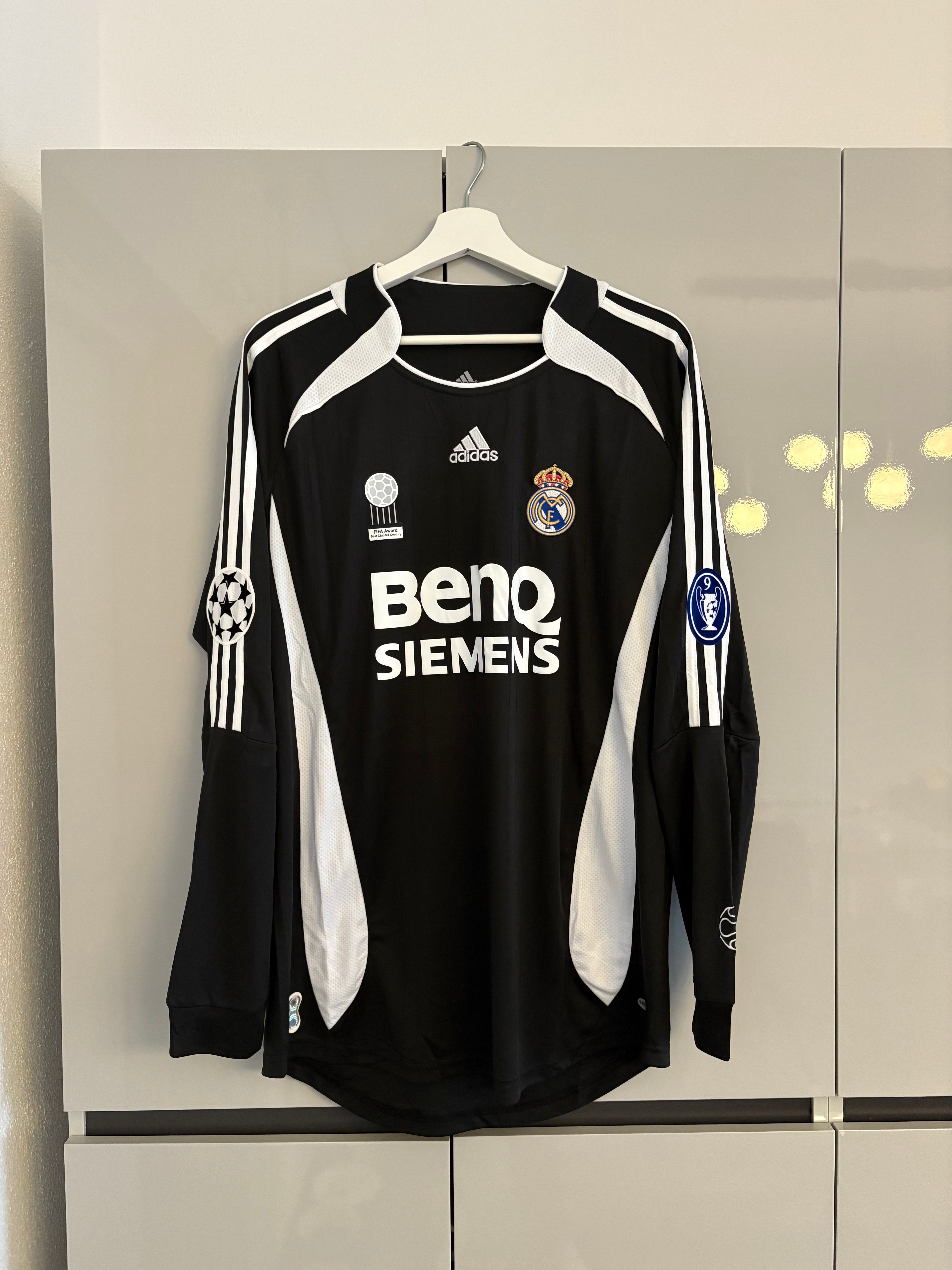 Real madrid 06/07 away longsleeve (sergio ramos)