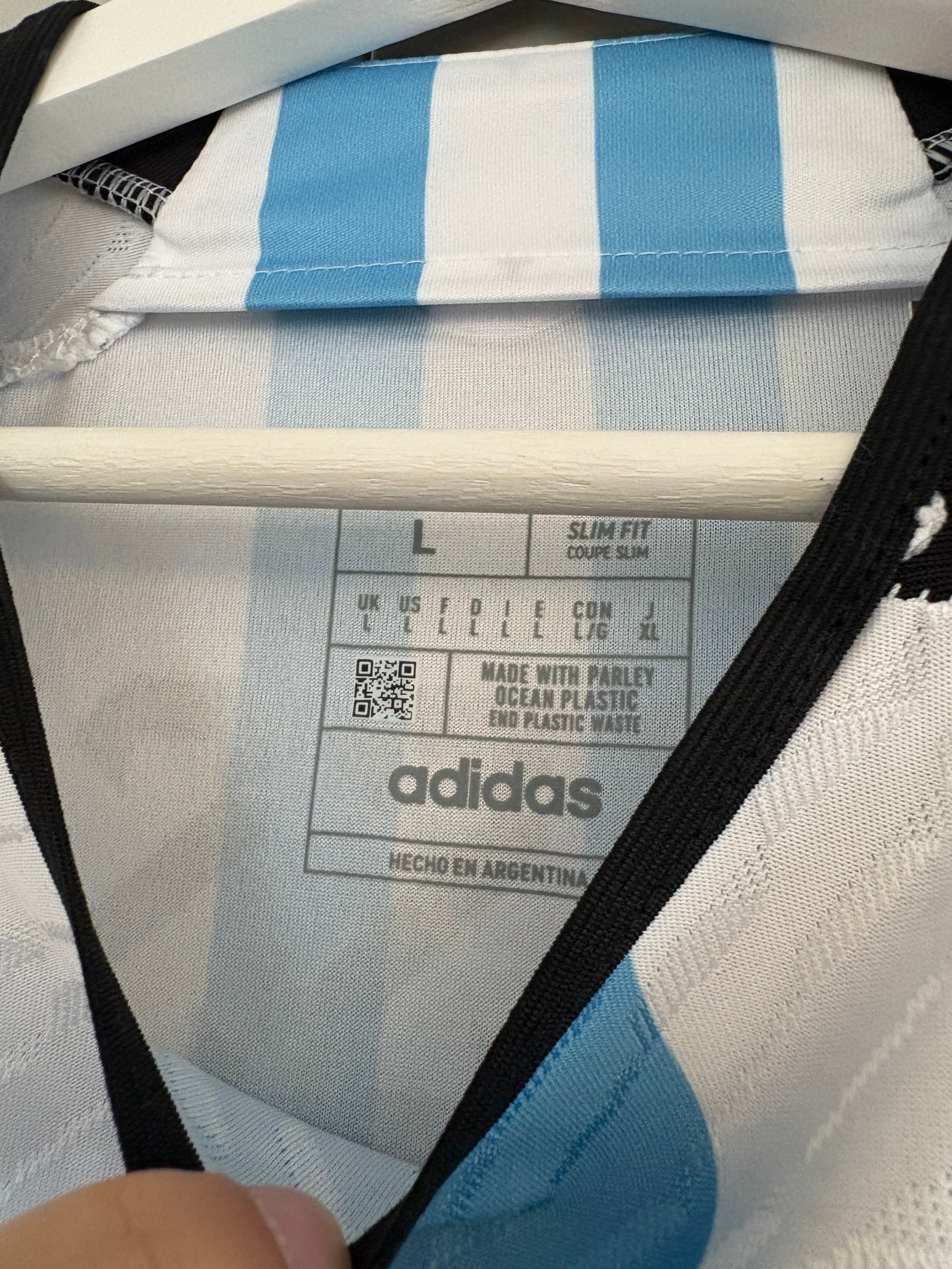Argentina 2022 (messi) l, fits as m