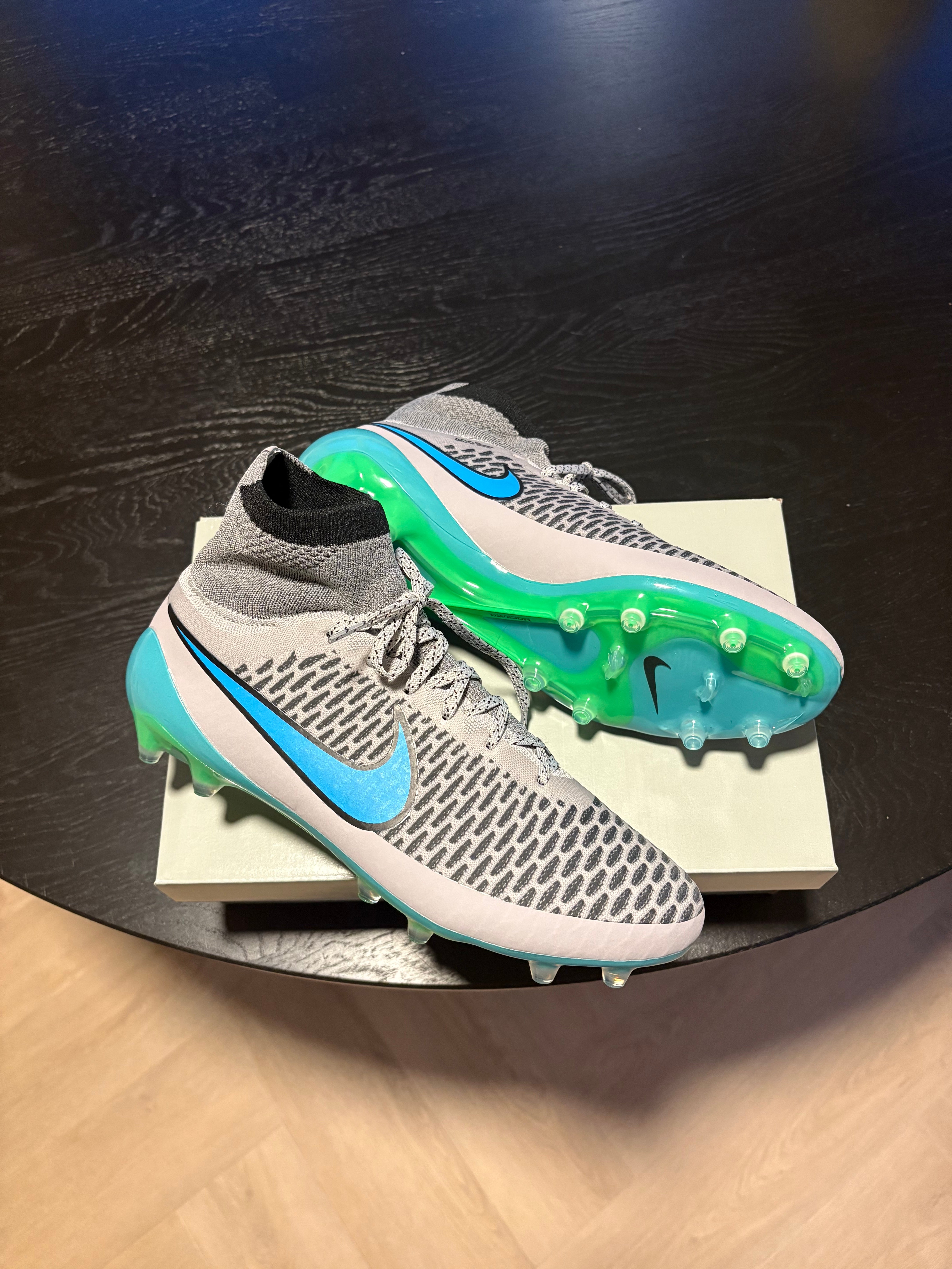 Nike Magista Obra Grey FG