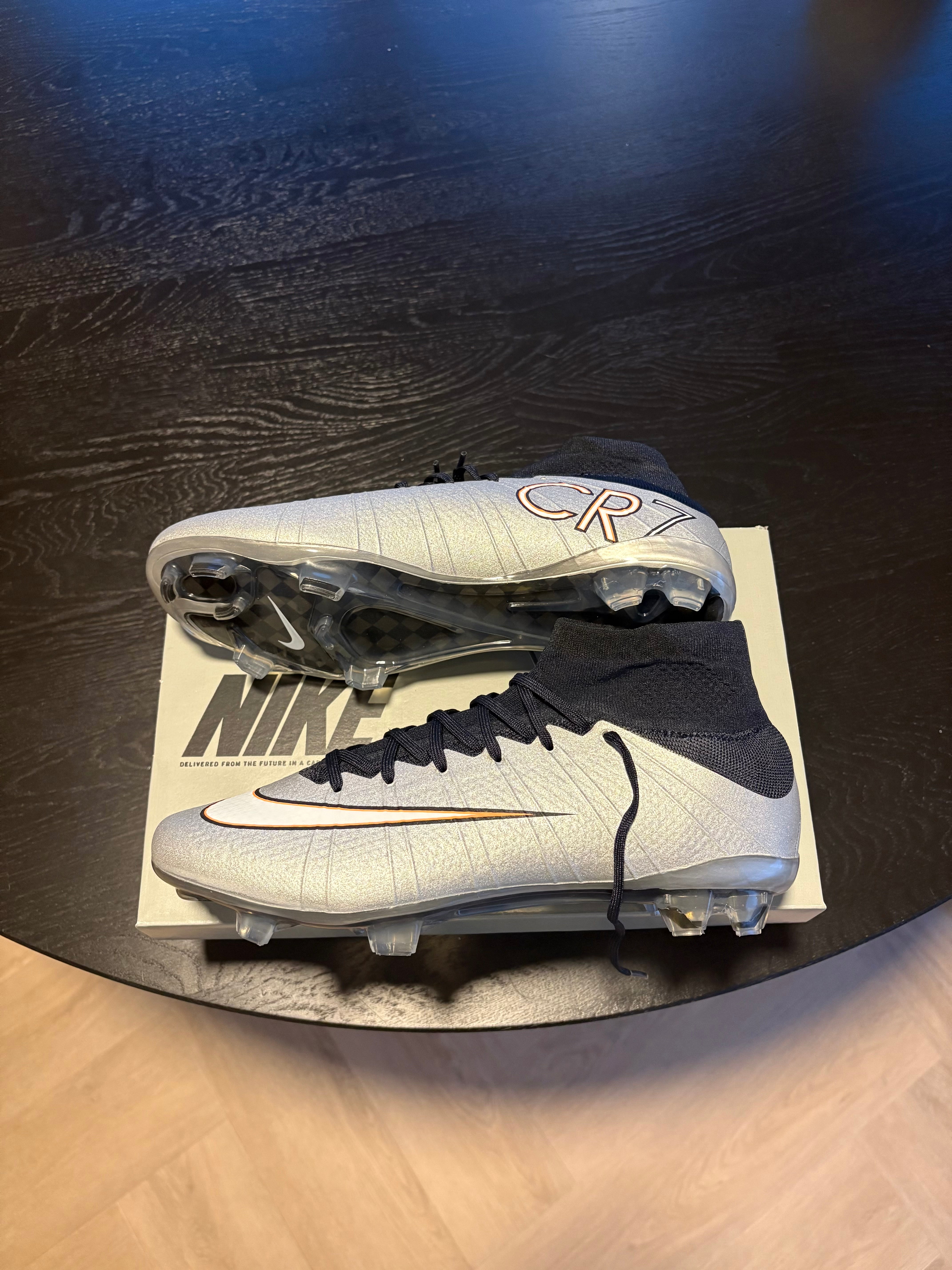 Nike Mercurial Superfly 4 CR7 Silver FG