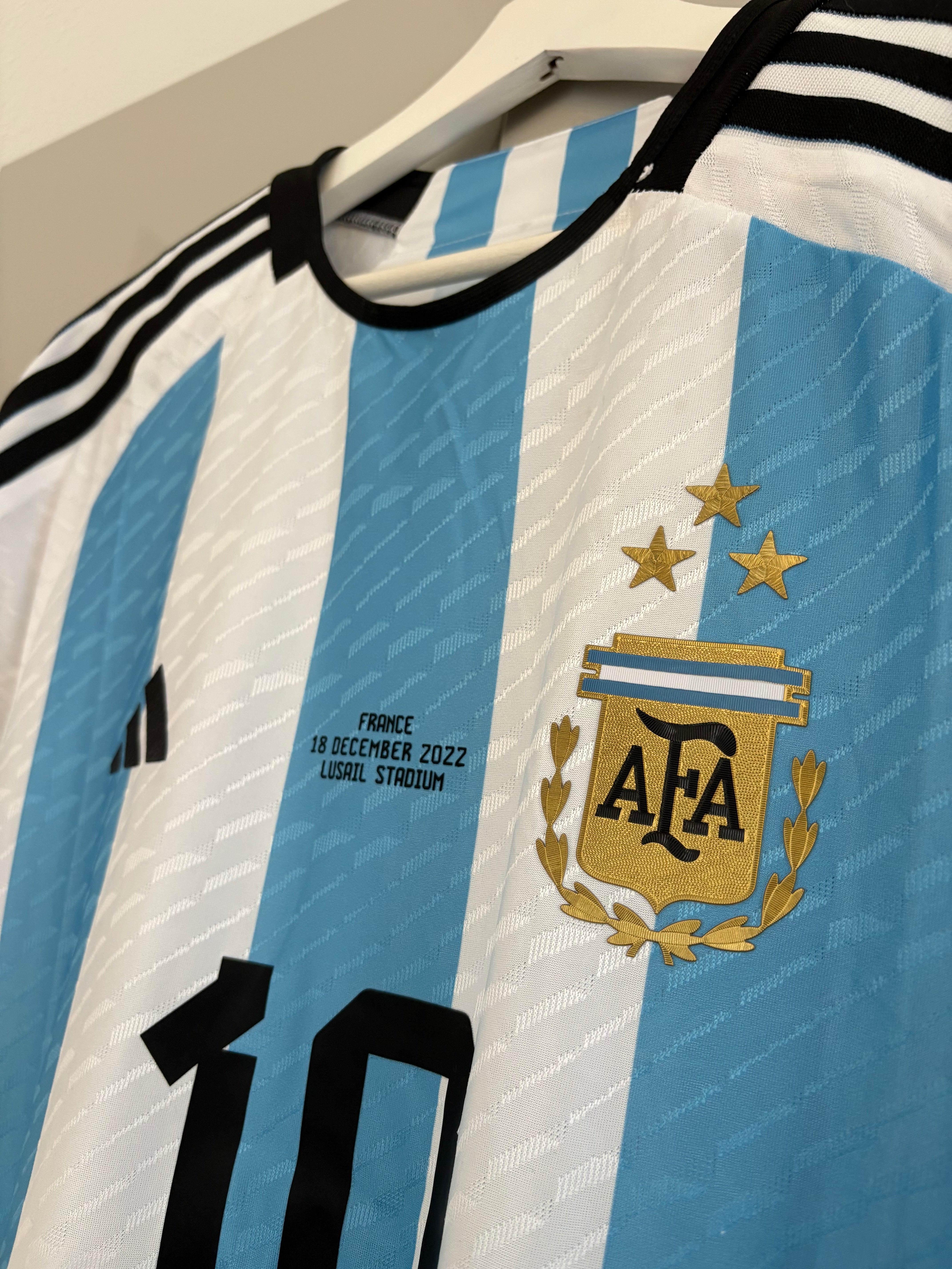 Argentina 2022 (messi) l, fits as m