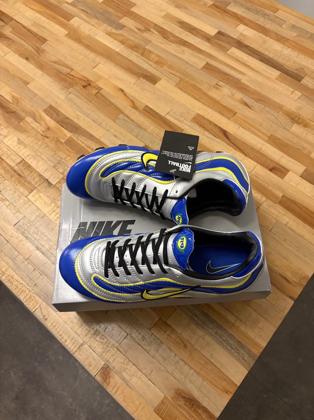 Nike Mercurial 98’ R9 FG