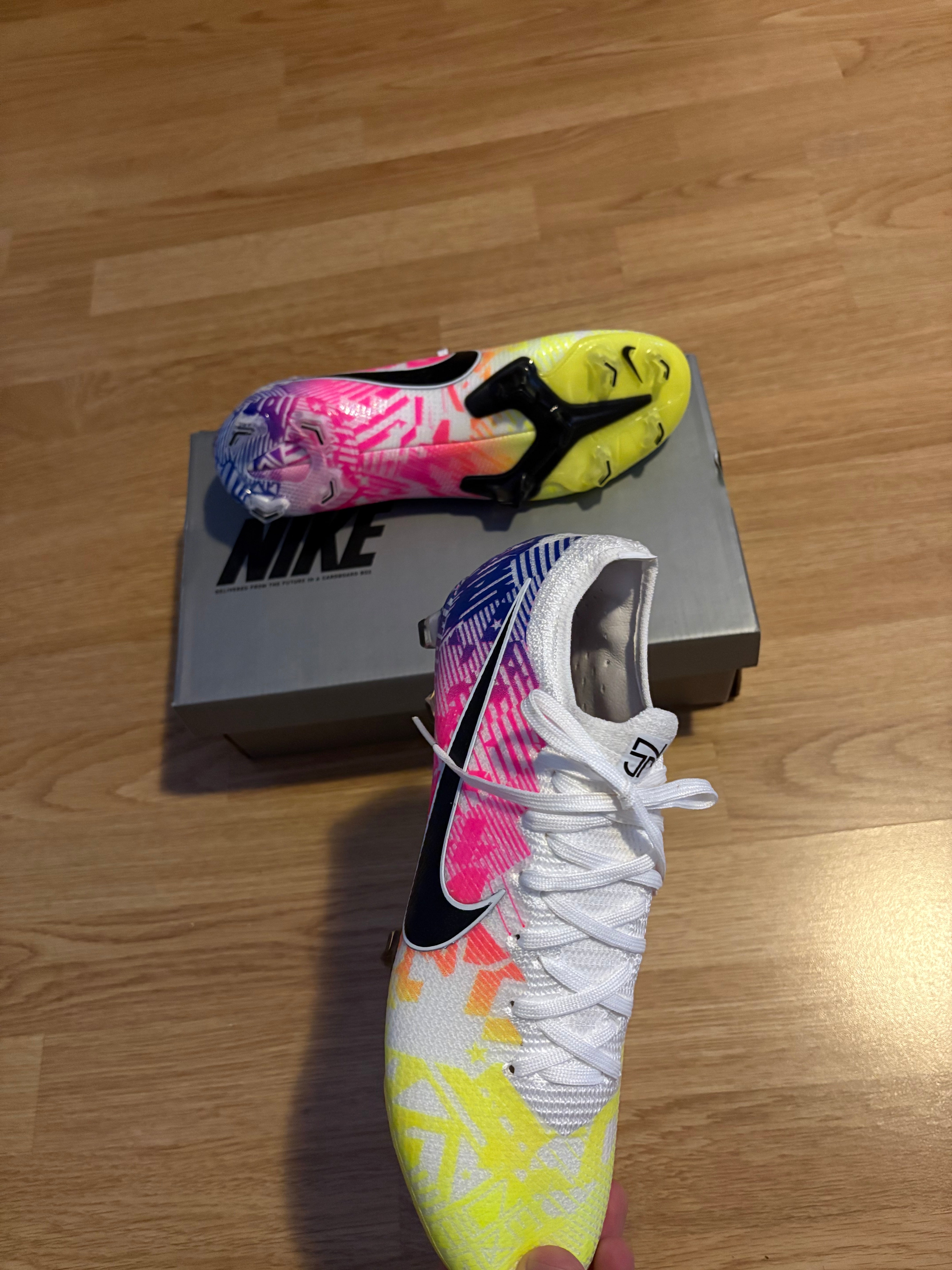 Nike Mercurial Vapor 13 NJR Elite FG