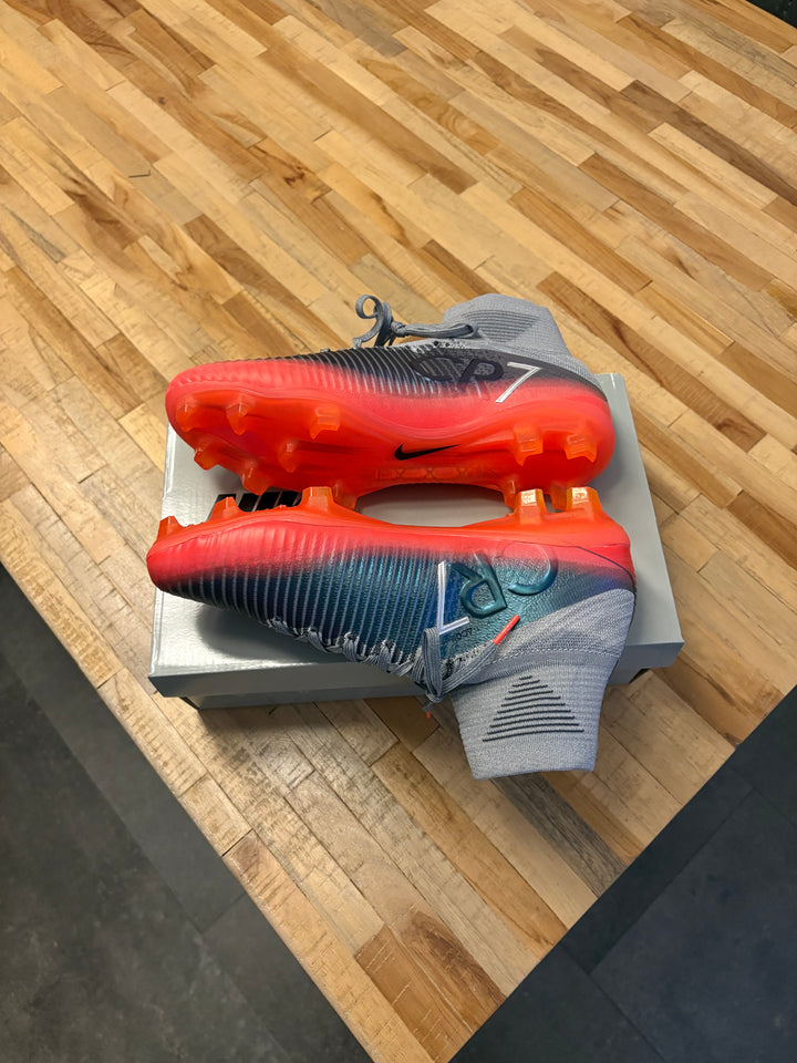 Nike Mercurial Superfly 5 CR7 Grey FG