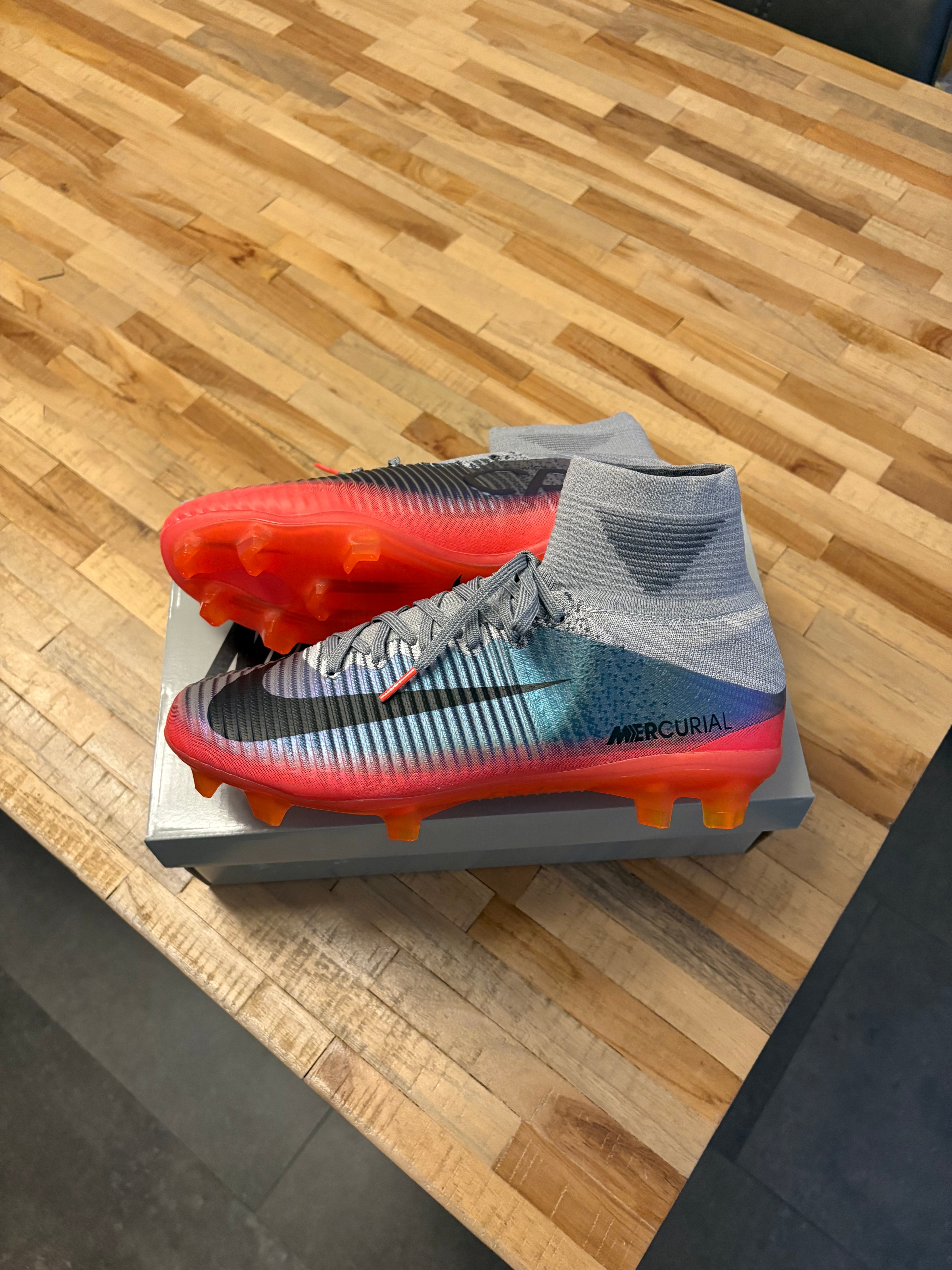 Nike Mercurial Superfly 5 CR7 Grey FG