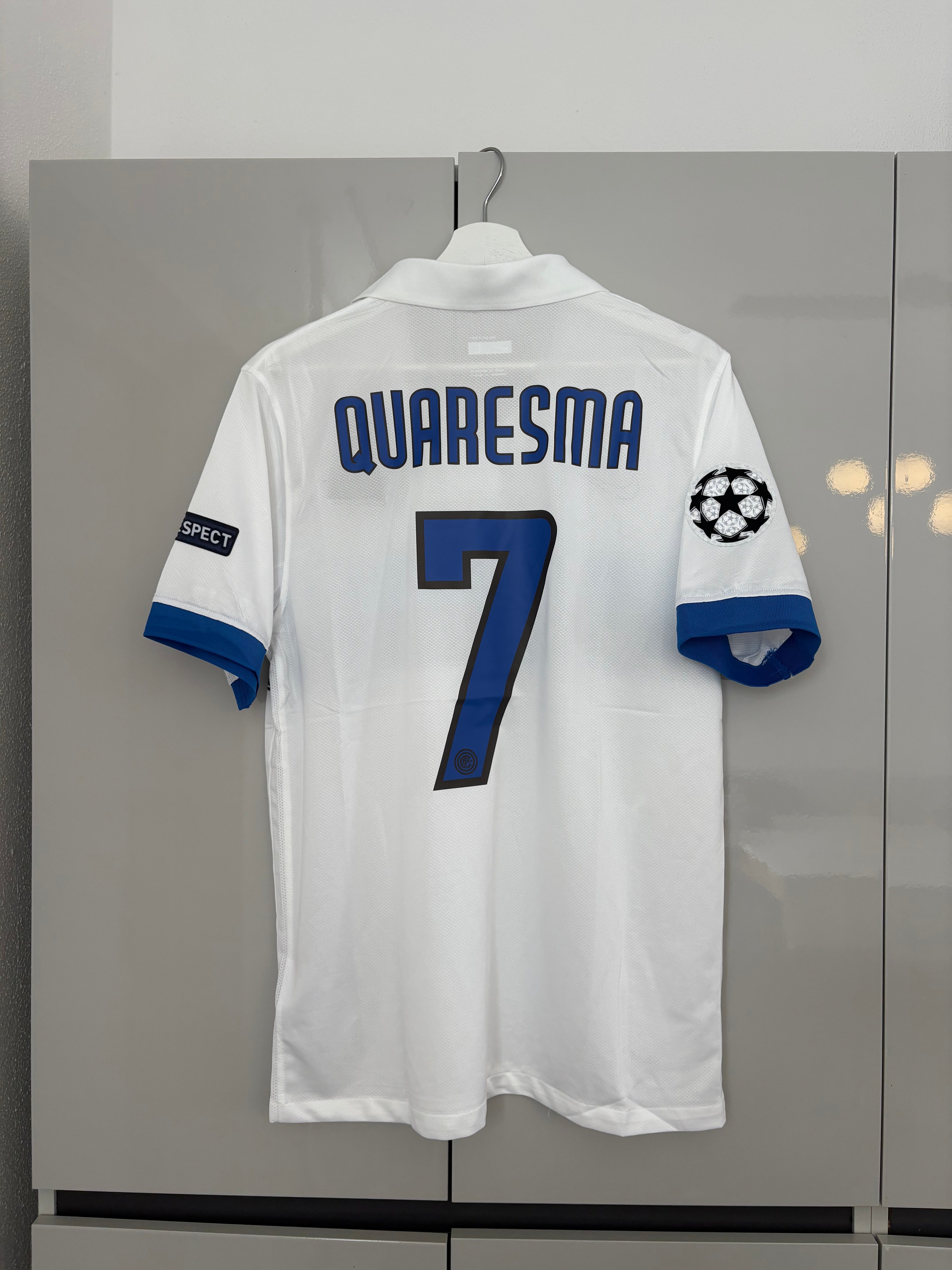 Inter 09/10 away (quaresma)