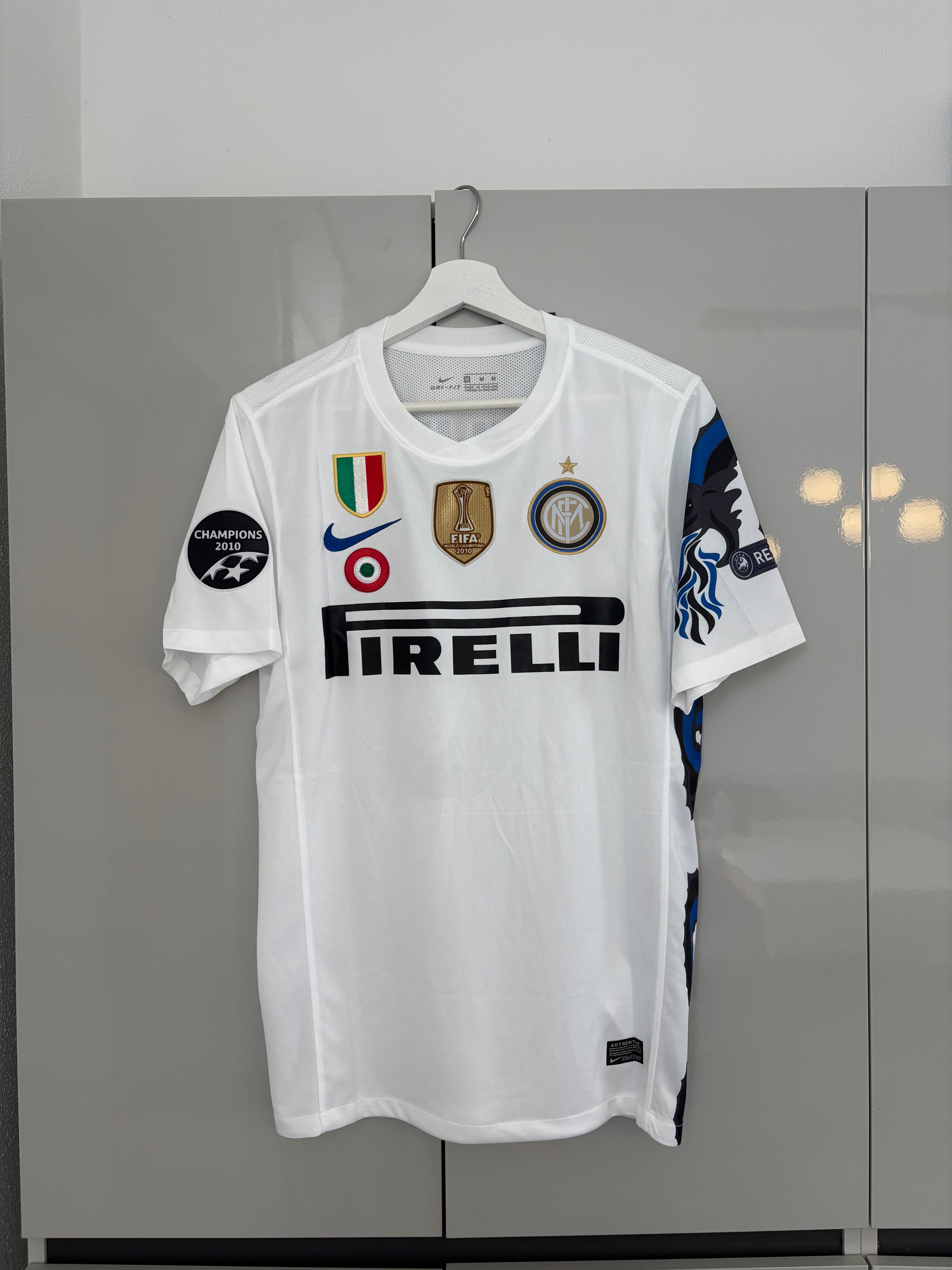 Inter 10/11 Away (sneijder)