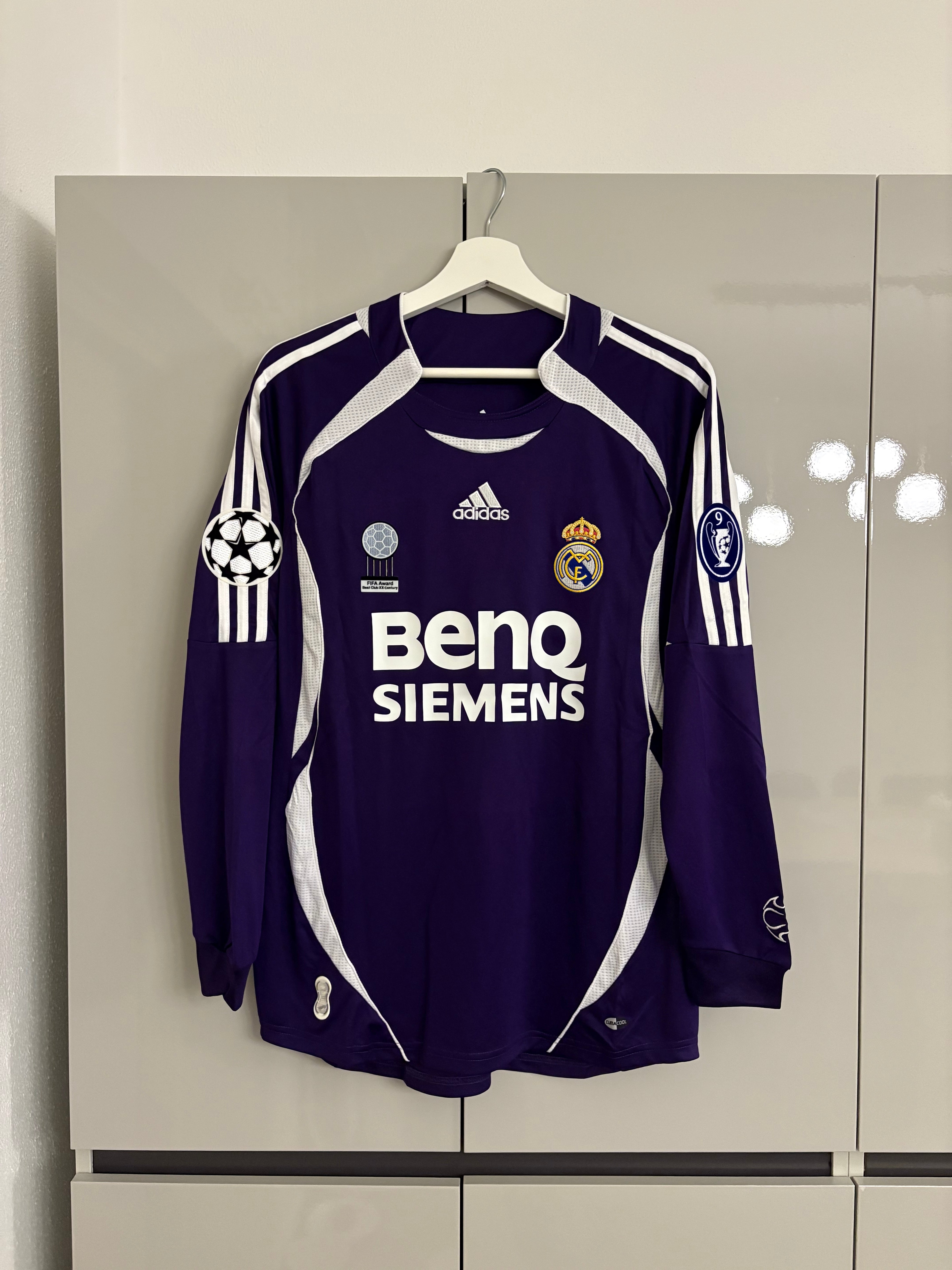 Real Madrid 06/07 third longsleeve (van nistelrooy)