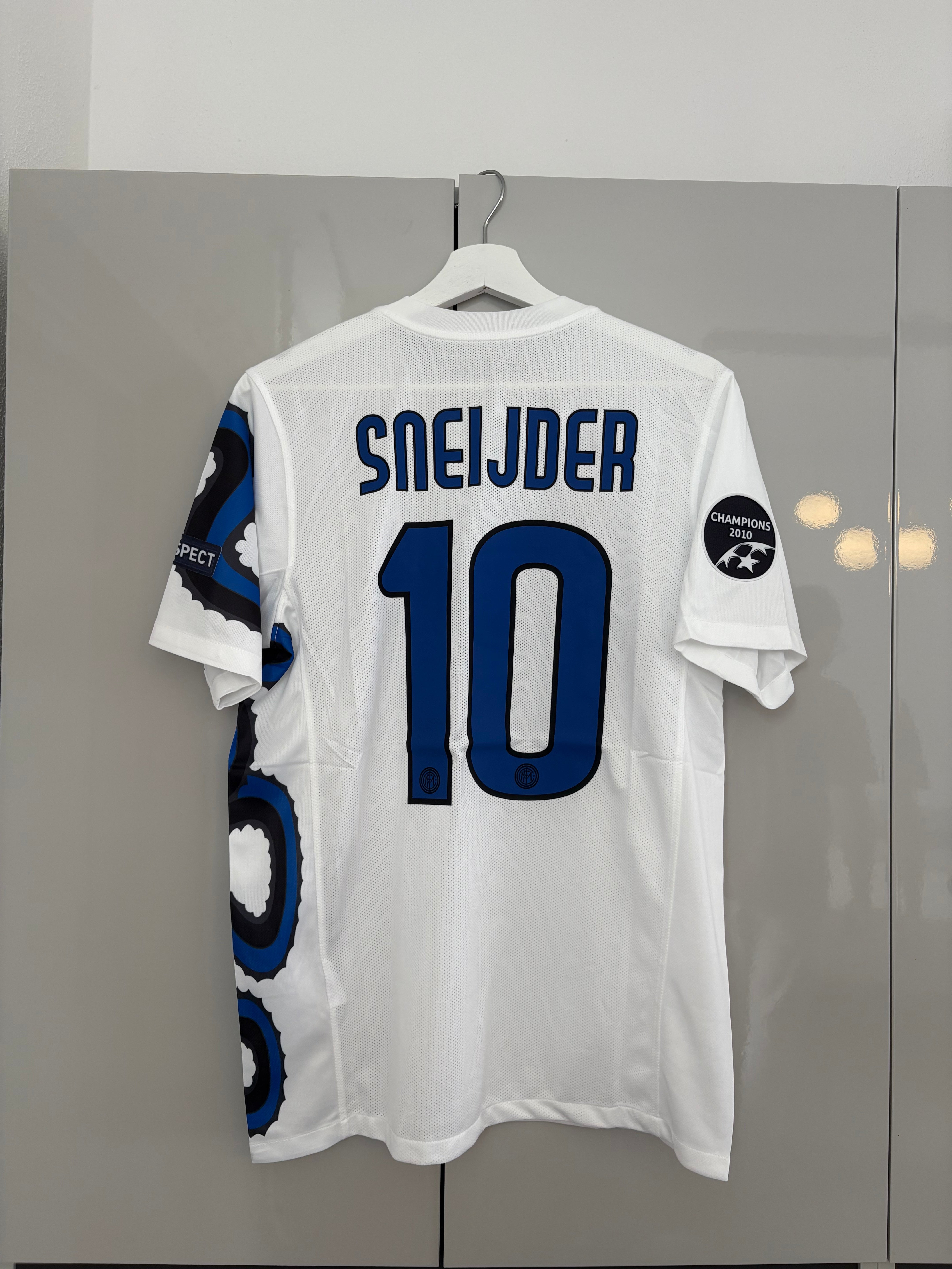 Inter 10/11 Away (sneijder)
